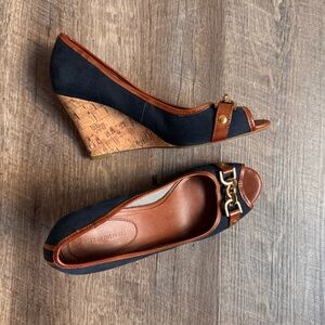 Tommy Hilfiger Golden Hardware Wedges in Navy and Tan Accents